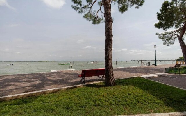 Venice Blue Lagoon