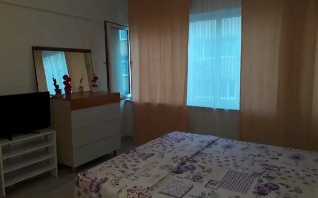 Suite 79