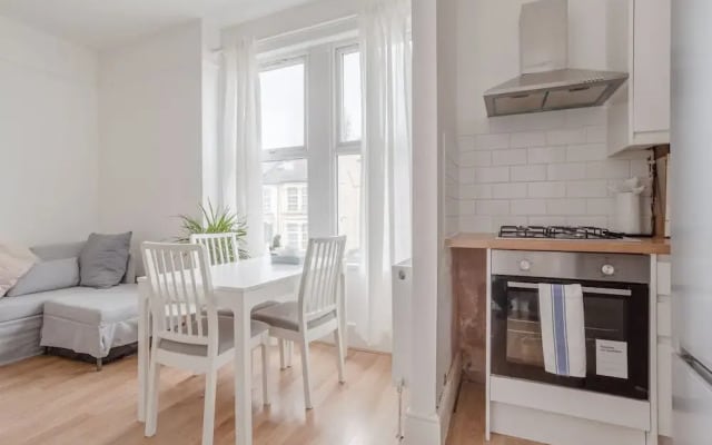 Cosy 1 Bedroom Flat Close to Wembley Stadium