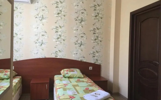 Отель Малахит