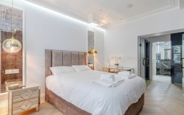 Beautifully Refurbished 2BD Flat - Earl's Court!