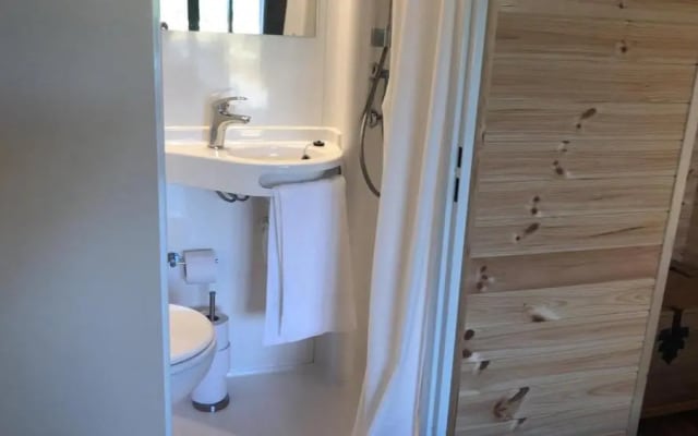 Superior glamping pod with hot tub