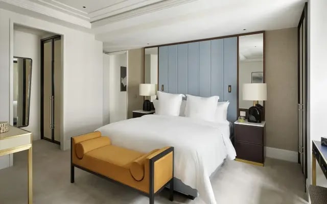 Four Seasons Hotel London at Ten Trinity Square