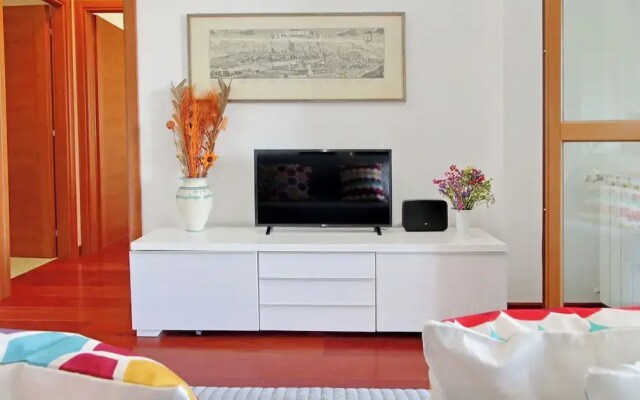 Modern Flat with terrace near Eataly