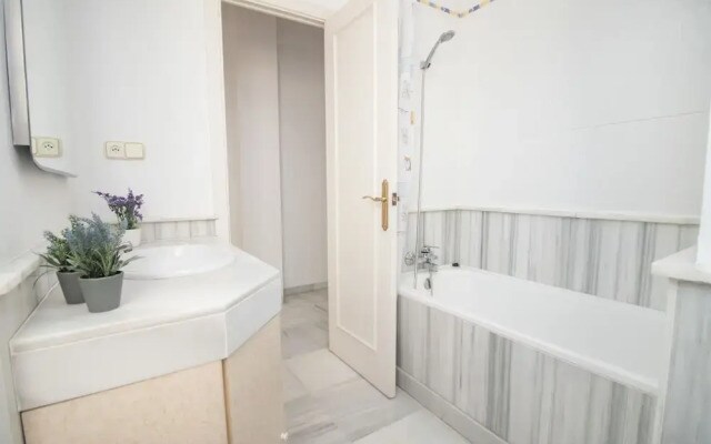 Feel At Home Ollerias Malaga by La Recepcion