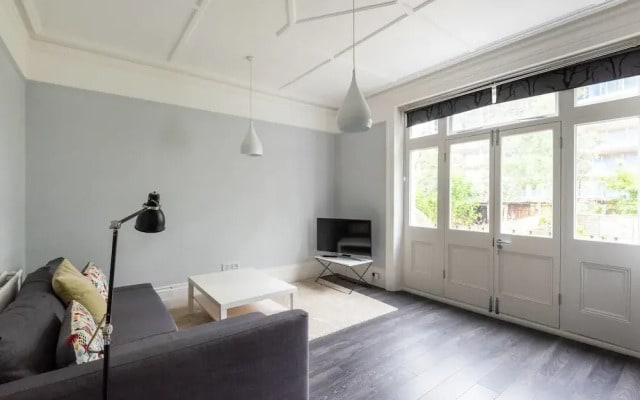 1br Modern Home W/Garden in West Kensington