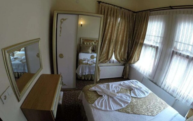 Blue Eye Suites
