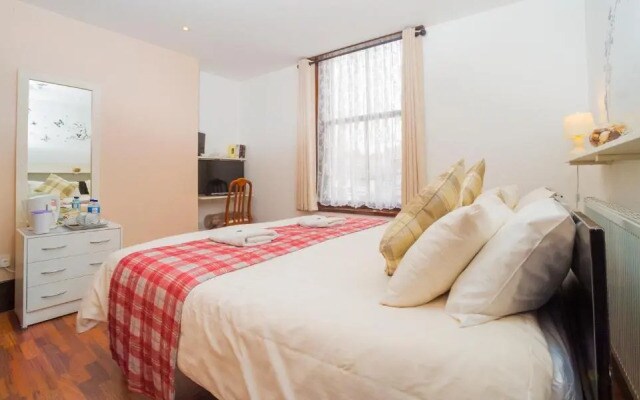 Breeze Guest House