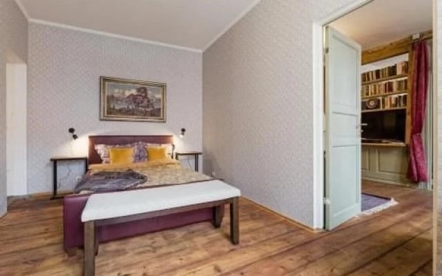 Unique & Cozy Old Town Apartment