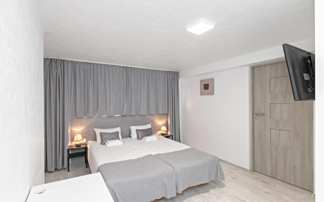 HappyInn Rooms