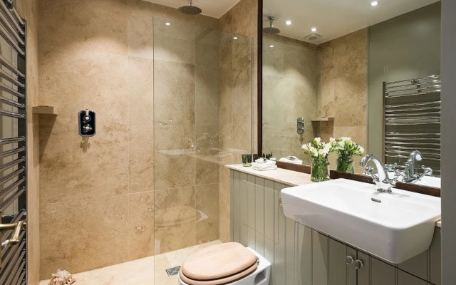 Traditional Exquisite 1BR near Hyde Park