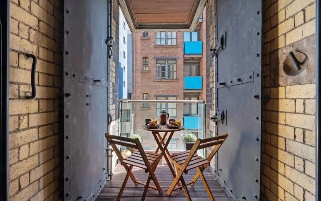 Host Apartments Queen Square Apartment