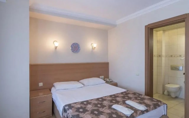 Hotel Deniz Konak