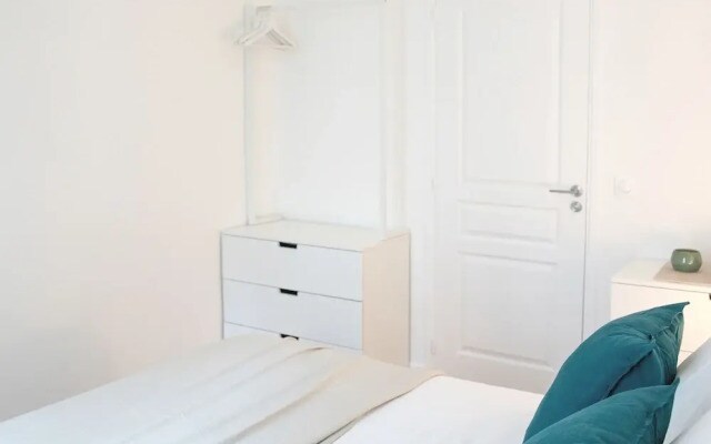 Central Paris 1BR near Montorgueil