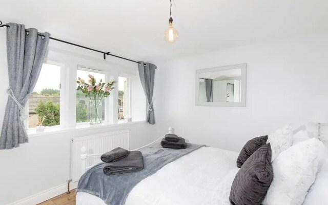 Mischa Cottage