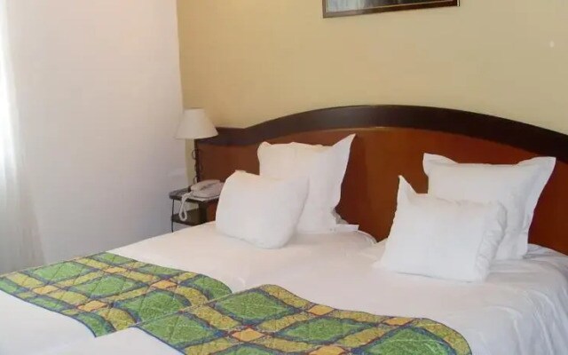 Air Plus Hotel