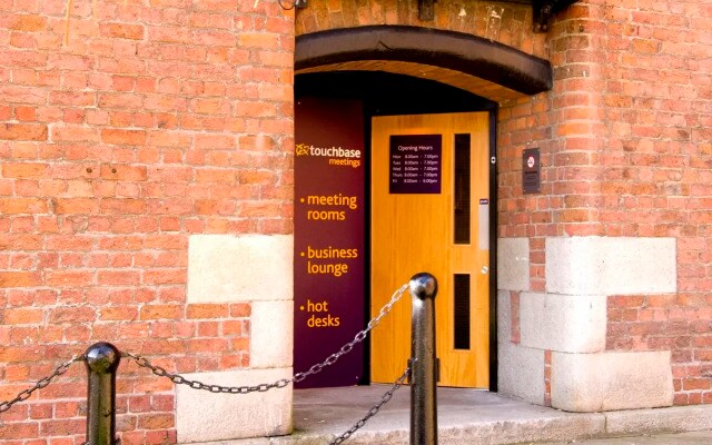 Premier Inn Liverpool City - Albert Dock