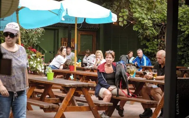 The Fox Pub & Inn
