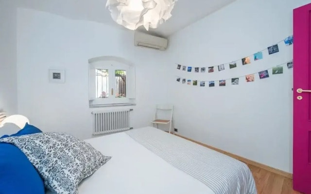 Gorgeous Newly Renovated Flat Near Colosseum!