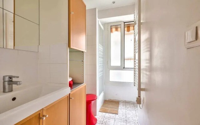 Very Nice and Charming 2 Room Apartment in Paris