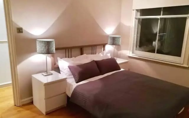 2 Bed Earls Court Hfs14
