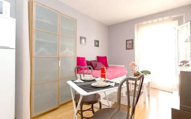 Studio in Madrid, With Wifi
