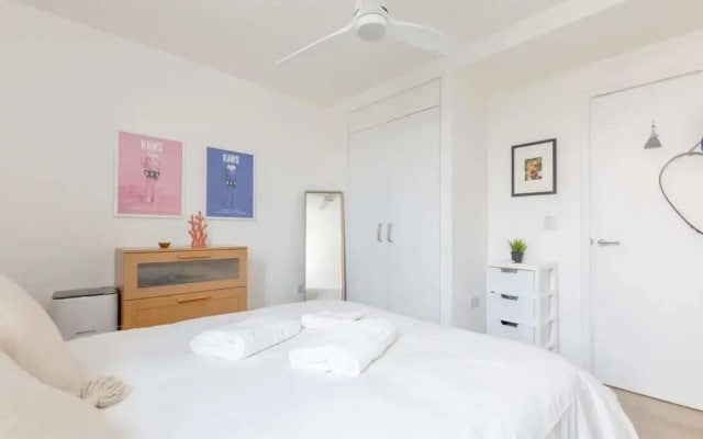 Funky 1BD High-rise Flat W/city Views, Angel!