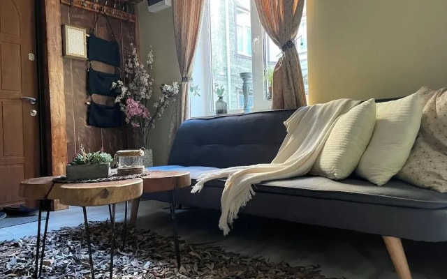 Изысканные апартаменты с 1 спальней, ванной комнатой и бесплатной парковкой в центре города