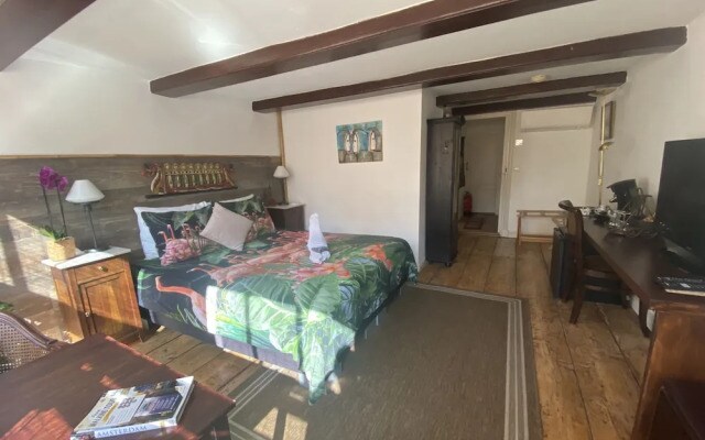 Amsterdam B&B Barangay