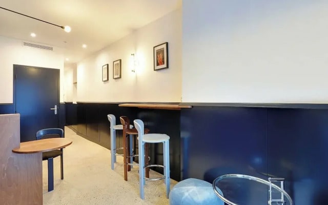 Chic Studio for 2 People - Republique
