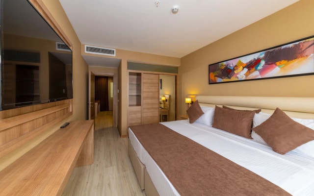 38 Hotel