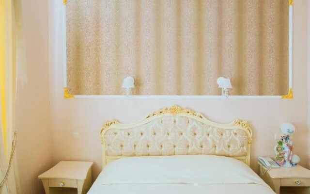 Lira Hotel