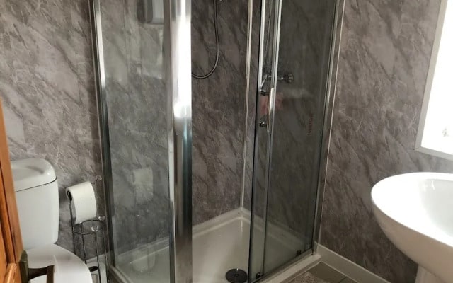 Found Serviced Accommodation Wandsworth Avenue