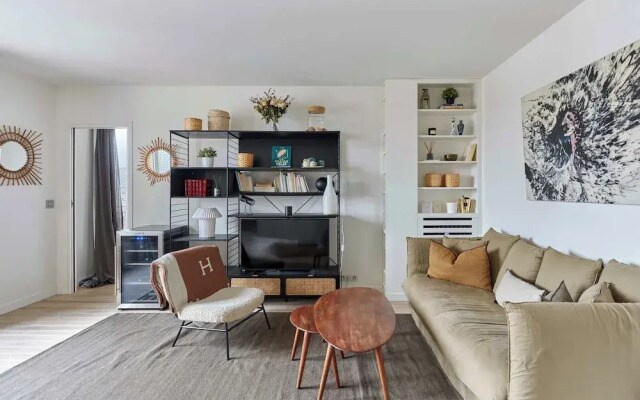 Charming Apartment 1 Bedroom Heart 16th in Paris