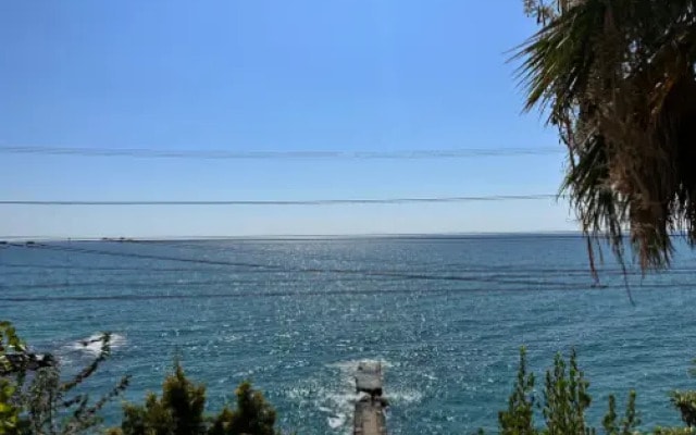 Прекрасный домик у моря