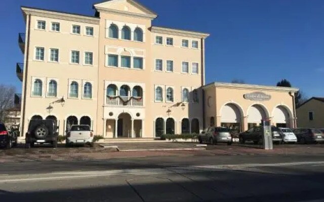 Quirinus Venetia Properties