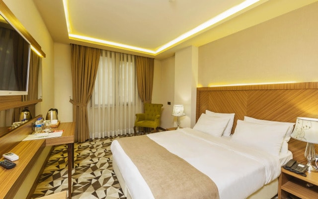 Taksim Time Hotel
