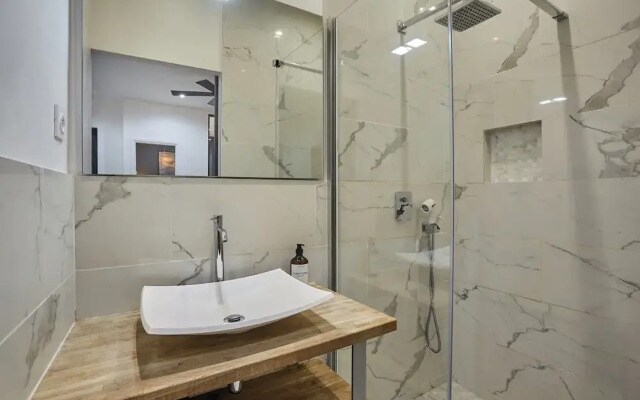 Sublime Flat in the Centre of Paris by Studioprestige