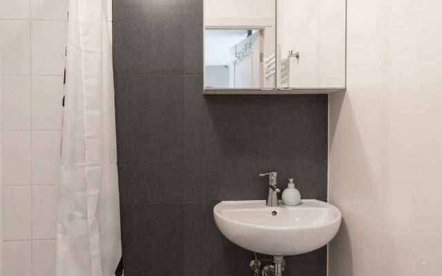 Nieuwezijds Apartments