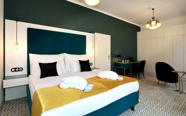 Art Deco WOLKER by ASTORIA Hotel & Medical Spa