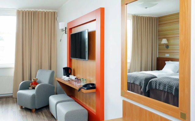 Oru Hub Hotel Tallinn — Handwritten Collection