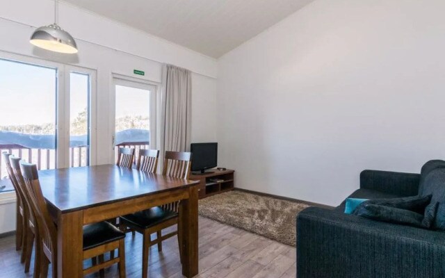 Skivillas 61 ukkohalla (b10)
