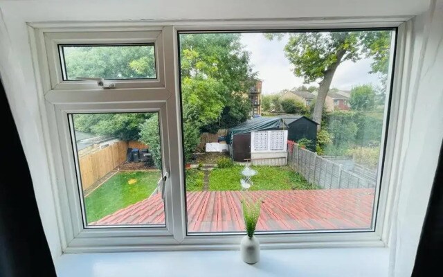 Enfield Chase Serviced Apartment