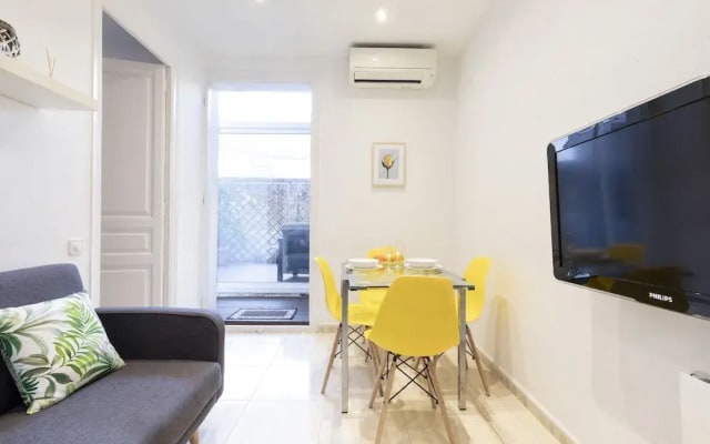AB Rossello Center Terrace Apartment