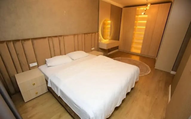 Lovely 2-bedroom Apartment in Basaksehir