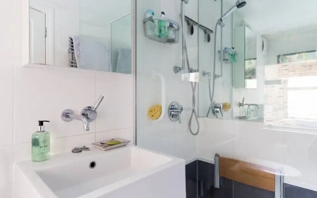 Cosy 1-bed Home, Notting Hill