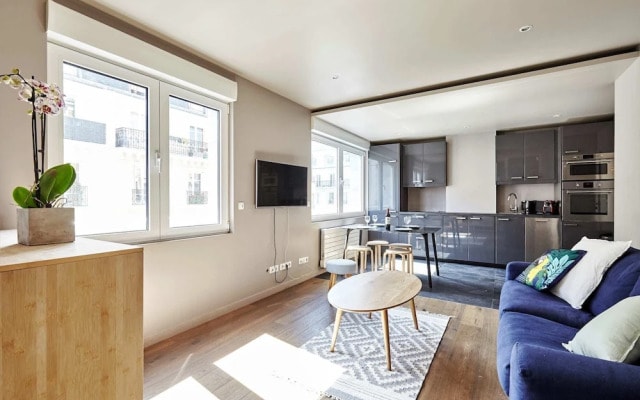 Modern 1BR Home in Batignolles