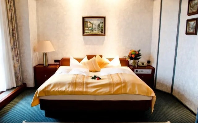 Best Living Hotel Arotel