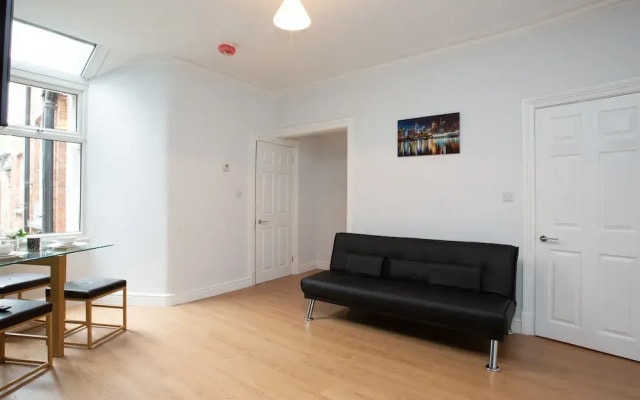 Crewe Rooms Ruskin Road