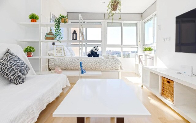 Sunrise Apartment 924